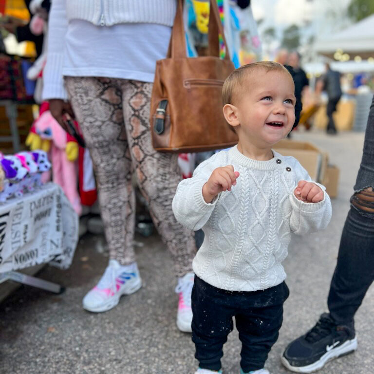 Ludvig Arenö är nöjd med årets marknad. Foto: Klara Ihlberg