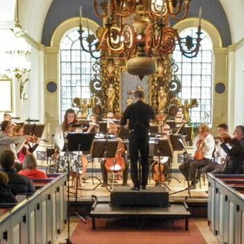 Wermland Opera och finstämd konsert i Holmedals kyrka.